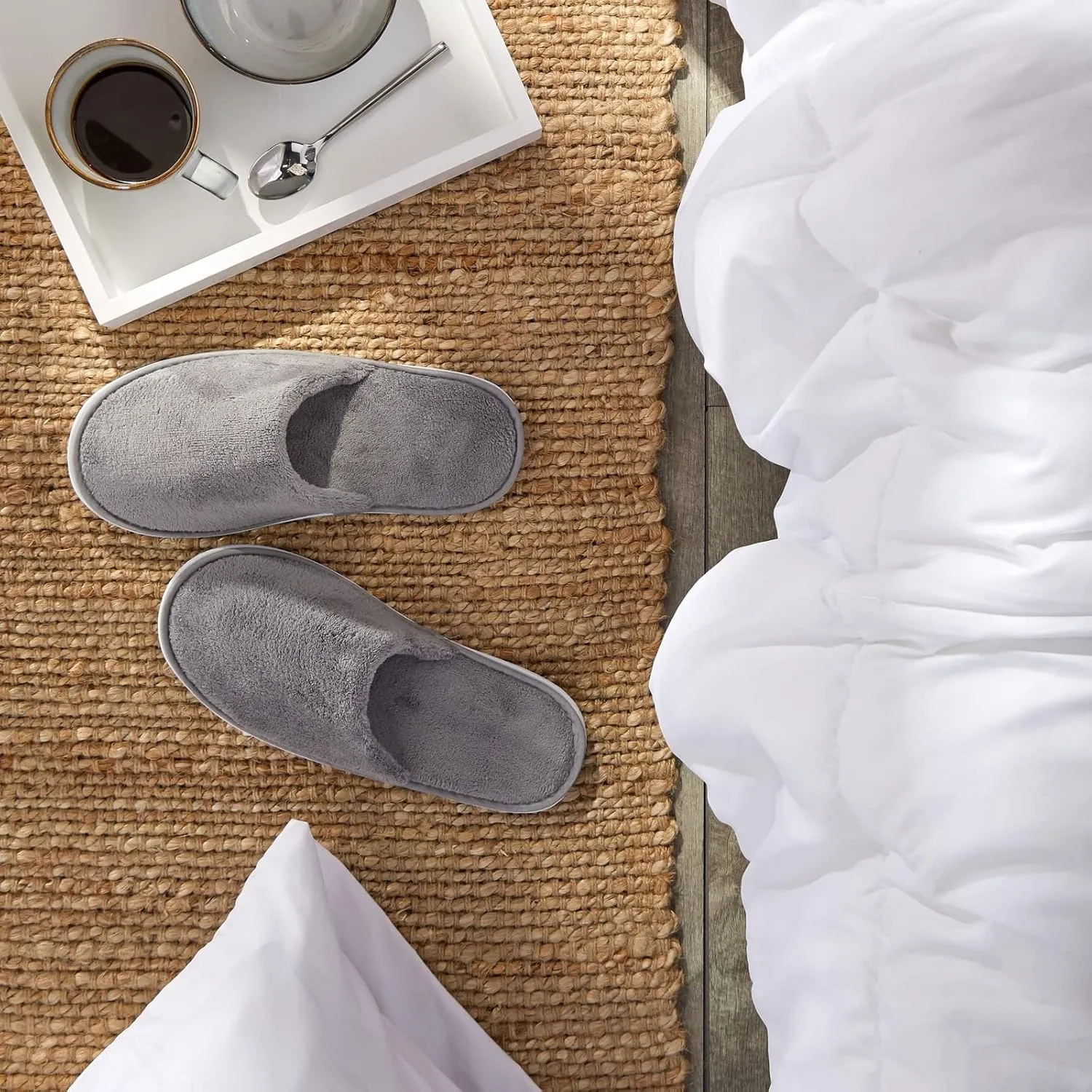 Juvale 12 Pairs Disposable Slippers for Guests, Bulk Pack for Hotel, Spa, Shoeless Home, (US Men Size 11, Women 12)